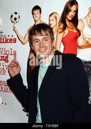 Cast member Robert Hoffman arrives at the premiere of DreamWorks Pictures' romantic comedy motion picture 'She's The Man' in the Westwood section of Los Angeles, California on March 8, 2006. The movie tells the story of Viola (Amanda Bynes) who impersonates her brother while he is on a two-week vacation in London. The film opens in the U.S. on March 17. (UPI Photo/Jim Ruymen) Stock Photo