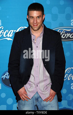 Contestant Elliott Yamin, 27, of Richmond, Va. arrives for the party for the 12 finalists of the television show 'American Idol' at the Pacific Design Center in Los Angeles, California on March 9, 2006. The fifth season of 'American Idol' began on January 17, 2006 and will end on May 24. (UPI Photo/Jim Ruymen) Stock Photo