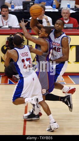 Los Angeles Clippers Quinton Ross 13 and Elton Brand double