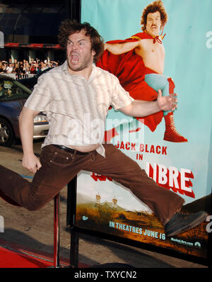Cast member Jack Black jumps during the world premiere of the motion picture comedy 'Nacho Libre' at Grauman's Chinese Theatre in the Hollywood section of Los Angeles, California on June 12, 2006. The movie tells the story of Ignacio (Black), who is a cook by day in a Mexican orphanage and moonlights as a lucha libre wrestler to raise money for the orphans. The movie opens in the U.S. on June 16. (UPI Photo/Jim Ruymen) Stock Photo