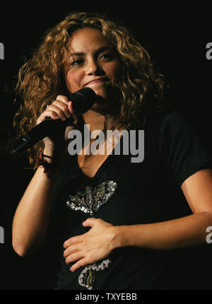 Latin pop performing artist Shakira performs in concert at the Staples Center in Los Angeles, California on August 15, 2006.           (UPI Photo/David Silpa) Stock Photo