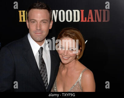 Cast members Ben Affleck (L) and Diane Lane arrive for the Los Angeles premiere of the film 'Hollywoodland' held at the Academy of Motion Pictures Arts and Sciences in Beverly Hills, California on September 7, 2006.(UPI Photo/ Phil McCarten) Stock Photo