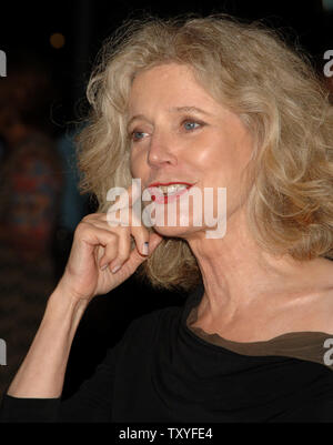 Blythe Danner, a cast member in the dramatic comedy motion picture 'The Last Kiss,'  arrives for the premiere of the film in Los Angeles, California on September 13, 2006. (UPI Photo/Jim Ruymen) Stock Photo