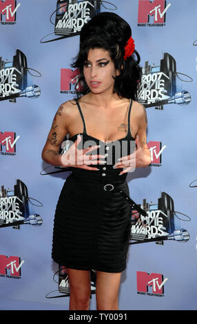 British singer Amy Winehouse arrives for the MTV Movie Awards in Los Angeles on June 3, 2007.  (UPI Photo/Jim Ruymen) Stock Photo