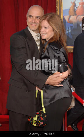 Actress Valerie Bertinelli and her boyfriend Tom Vitale attend the premiere of the Pixar animated motion picture 'Ratatouille,' at Grauman's Chinese Theatre in the Hollywood section of Los Angeles on June 22, 2007. (UPI Photo/Jim Ruymen) Stock Photo
