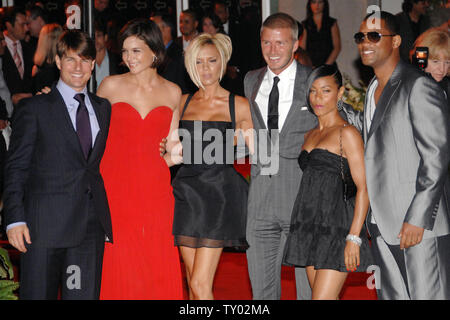 From left: Tom Cruise, Katie Holmes, Victoria Beckham, David Beckham, Jada Pinkett Smith and Will Smith pose for photographers at a private party held in honor of the Beckhams at the Geffen Contemporary at MOCA in Los Angeles on July 22, 2007. Cruise, Holmes, Pinkett Smith and Smith co-hosted the party. (UPI Photo/Jim Ruymen) Stock Photo