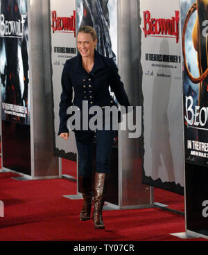 Actress Robin Wright Penn, a cast member in the animated motion picture drama 'Beowulf,' attends the premiere of the film in Los Angeles on November 5, 2007. (UPI Photo/Jim Ruymen) Stock Photo