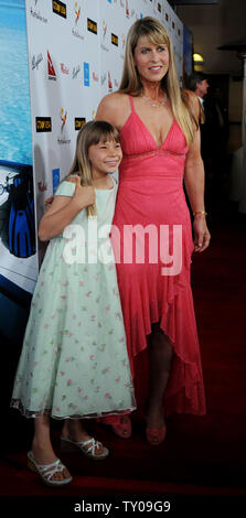 Terri Irwin and her daughter Bindi attend the Australia.com black tie gala as part of G'Day USA Australia Week 2008 in Los Angeles on January 19, 2008.  (UPI Photo/Jim Ruymen) Stock Photo