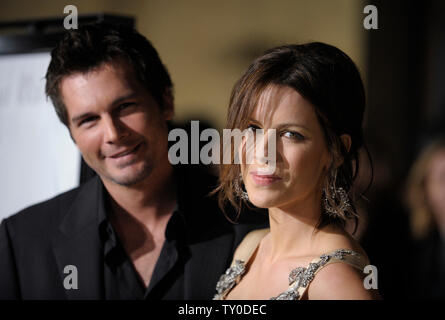 Cast Member Kate Beckinsale And Her Husband Director Len Wiseman Attend The Photo Call For Columbia Pictures Sci Fi Thriller Total Recall Held At The Four Seasons Hotel In Los Angeles On July