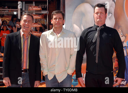 Actor Steve Carell (C), the voice of the Mayor in the animated motion picture 'Horton Hears A Who!', based on a Dr. Seuss story, attends the the world premiere of the film with directors Steve Martino (L) and Jimmy Hayward in Los Angeles on March 8, 2008.  (UPI Photo/Jim Ruymen) Stock Photo