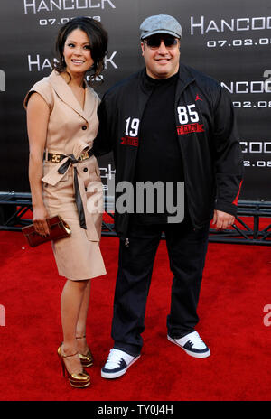 Actor Kevin James and his wife Steffiana De La Cruz attend the premiere of the motion picture fantasy adventure 'Hancock', at Grauman's Chinese Theatre in the Hollywood section of Los Angeles on June 30, 2008. (UPI Photo/Jim Ruymen) Stock Photo