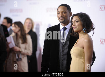 Cast members Will Smith (L) and Rosario Dawson attend the premiere of the film 'Seven Pounds'  in Los Angeles on December 16, 2008. (UPI Photo/ Phil McCarten) Stock Photo