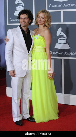 Dweezil Zappa (L) and his wife arrive at the 51st annual Grammy Awards ...