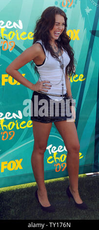 Actress and singer Miley Cyrus arrives at the Teen Choice 2009 Awards taping in Los Angeles on August 9, 2009.     UPI/Jim Ruymen Stock Photo