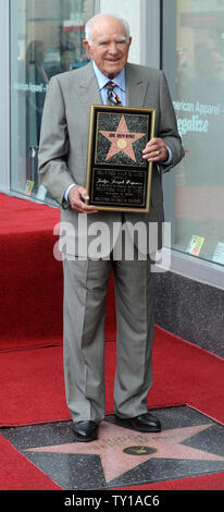 Judge Joseph A. Wapner, former host of the television series 'The People's Court', holds a replica plaque after Wapner received the 2,392nd star on the Hollywood Walk of Fame in Los Angeles on November 12, 2009. Wapner turns 90 years old November 15.     UPI/Jim Ruymen Stock Photo