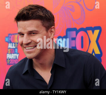 David Boreanaz, a cast member in the drama series 'Bones', arrives at the FOX All-Star Party, in Santa Monica, California on August 2, 2010.   UPI/Jim Ruymen Stock Photo