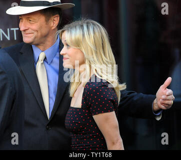 Actress Reese Witherspoon arrives for her unveiling ceremony to be