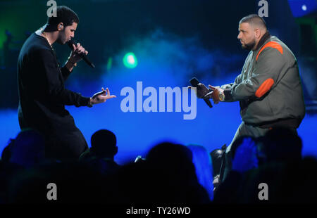 Drake attends Club Paradise Tour After Party at Rush nightclub Miami,  Florida - 14.02.12 Stock Photo - Alamy