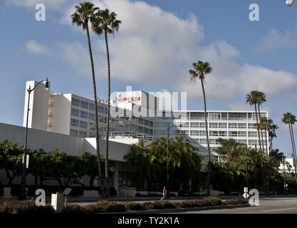 The Beverly Hilton Hotel is quiet the day after Grammy-winning R&B singer and actress Whitney Houston died in her room there on the eve of the 54th annual Grammy Awards, in Beverly Hills, California on February 12, 2012. Houston who died February 11, was scheduled to perform at the Clive Davis pre-Grammy party later in the evening at the hotel and the at Sunday's Grammy Awards.   UPI/Terry Schmitt Stock Photo
