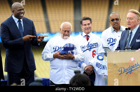 Steve Garvey visits Dow Diamond as former Los Angeles Dodger, San