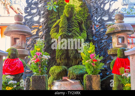 Osaka, Japan - October 28 2018: Hozenji Temple  is a small temple in Dotonbori and Namba area, famous for Fudo Myo-o, a Buddhist spirit which complete Stock Photo