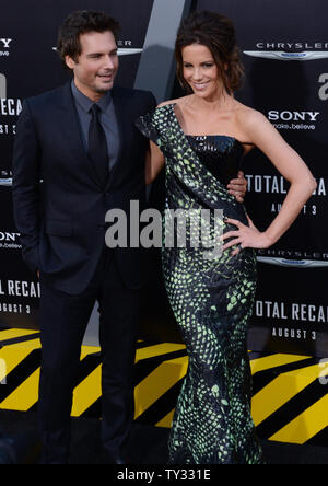 Kate Beckinsale, a cast member the motion picture sci-fi thriller 'Total Recall', attends the premiere of the film with her husband, director Len Wiseman at Grauman's Chinese Theatre in Los Angeles on August 1, 2012.  UPI/Jim Ruymen Stock Photo