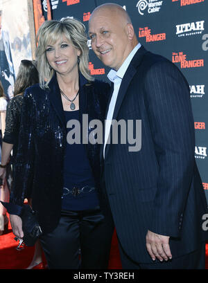 Cal and Kelly Ripken arrive for the World Premiere of Disney/Jerry ...