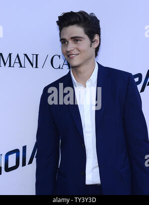Pelt Cast Cast member Will Pelt attends the premiere of the motion picture ...