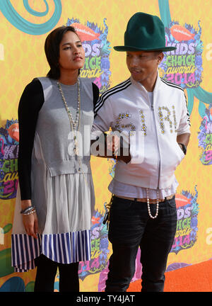 Pharrell Williams and Helen Lasichanh Editorial Stock Image - Image of  hollywood, actor: 52182674