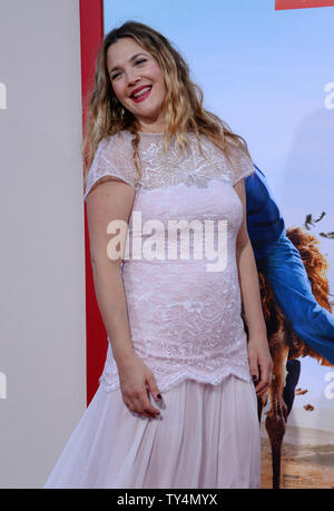 https://l450v.alamy.com/450v/ty4myx/cast-member-drew-barrymore-attends-the-premiere-of-the-motion-picture-comedy-blended-at-tcl-chinese-theatre-formerly-graumans-in-the-hollywood-section-of-los-angeles-on-may-21-2014-storyline-after-a-blind-date-gone-horribly-wrong-jim-and-lauren-agree-they-never-ever-want-to-see-each-other-again-well-thats-all-about-to-change-when-the-two-find-themselves-and-their-respective-families-including-children-all-stuck-together-in-one-suite-at-an-african-safari-vacation-spot-upijim-ruymen-ty4myx.jpg