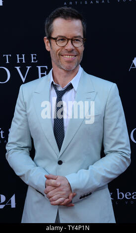 Cast member Guy Pearce of Australia attends the premiere of the motion ...