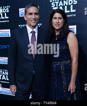 Jim Caviezel and his wife, Kerri Browitt, at VH-1's Big in 2004 award