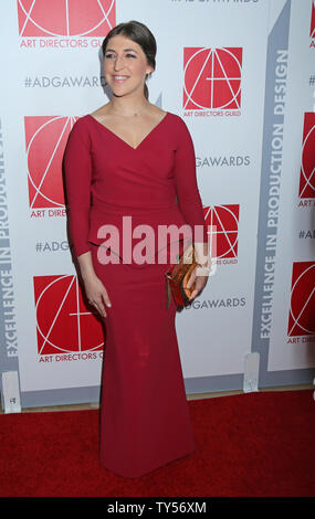 actress-mayim-bialik-arrives-at-the-19th-annual-screen-actors-guild
