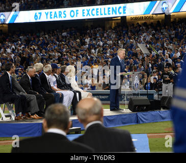 The microphone of Los Angeles Dodgers broadcaster Vin Scully at the Retired  Numbers Plaza at Dodger Stadium, Wednesday, Jan. 13, 2021, in Los Angeles.  (Kirby Lee via AP Stock Photo - Alamy