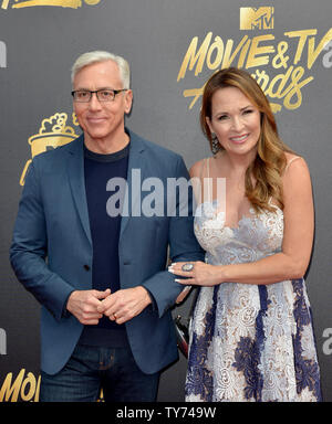 Susan Pinney Dr. Drew Pinsky (L) and Susan Pinsky attend the MTV Movie & TV Awards ...