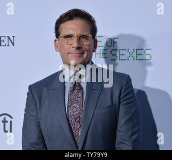 Photo: Steve Carell attends the Battle of the Sexes premiere in