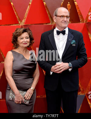 Sharon R Friedrick Actor Richard Jenkins and Sharon R. Friedrick arrive on the red carpet ...