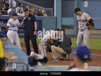 Los Angeles Dodgers - Kike Hernandez scores on a sac fly from CT3