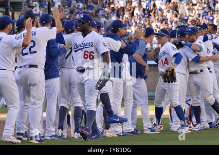 Los Angeles Dodgers celebrate NL West with 5-2 win over Rockies