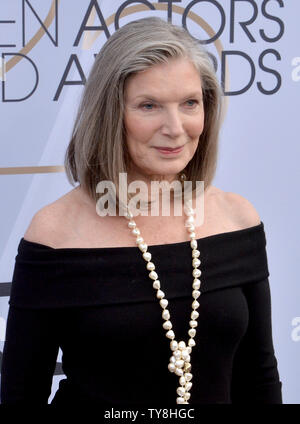 Susan Sullivan arrives for the the 25th annual SAG Awards held at the