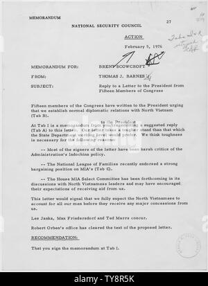 Memorandim from National Security Council staff member Thomas J. Barnes to Deputy National Security Adviser Brent Scowcroft concerning a reply to a letter to the President from fifteen members of Congress about diplomatic relations with the Democratic Republic of Vietnam Stock Photo