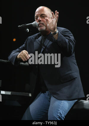 Billy Joel performs in concert at the MGM Garden Arena in Las Vegas on November 17, 2007. The 58 year old piano man next performs in Fresno, California on November 19th. (UPI Photo/Daniel Gluskoter). Stock Photo