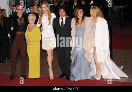 Daniel Day-Lewis, Judi Dench, Nicole Kidman, Rob Marshall, Penelope Cruz and Kate Hudson attend the world premiere of 'Nine' at Odeon, Leicester Square in London on December 3, 2009.     UPI/Rune Hellestad Stock Photo