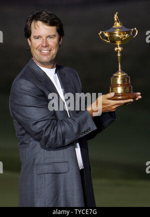 Team USA captain Paul Azinger holds up the Ryder Cup after defeating team Europe at the Valhalla Golf Club in Louisville, Kentucky on September 21, 2008. The USA won the cup for the first time since 1999.  (UPI Photo/Mark Cowan) Stock Photo