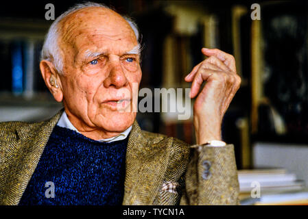 Portrait of Malcolm Muggeridge at his home, Author, journalist, satirist, broadcaster, vegetarian, editor of Punch magazine. A spy for the British dur Stock Photo