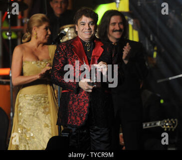 Mexican singer Juan Gabriel accepts the 2009 Latin Recording Academy Person of the Year award during the 'De Fiesta With Juan Gabriel' in Las Vegas, Nevada November 4, 2009. Juan Gabriel was honored for his philanthropic, cultural and music accomplishments .     UPI/Jim Ruymen Stock Photo