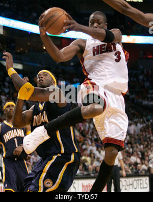 Miami Heat's Dwyane Wade shoots during NBA basketball practice ...