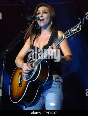 Gretchen Wilson performs in concert at the Seminole Hard Rock Hotel and Casino in Hollywood, Florida on June 29, 2006. (UPI Photo/Michael Bush) Stock Photo