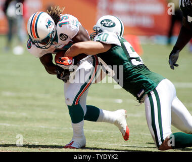 Miami Dolphins wide receiver Davone Bess (15) in action against the New  Patriots defeated The Miami Dolphins 48-28 at Dolphins Stadium in Miami on  November 23, 2008. (UPI Photo/Susan Knowles Stock Photo - Alamy