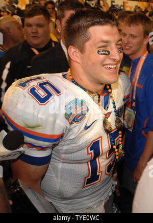 Florida Gators: No. 15 Tim Tebow w/ 2007 BCS National Championship Pat –  National Vintage League Ltd.